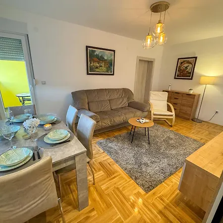 Anastasija I Danka Daire Pirot