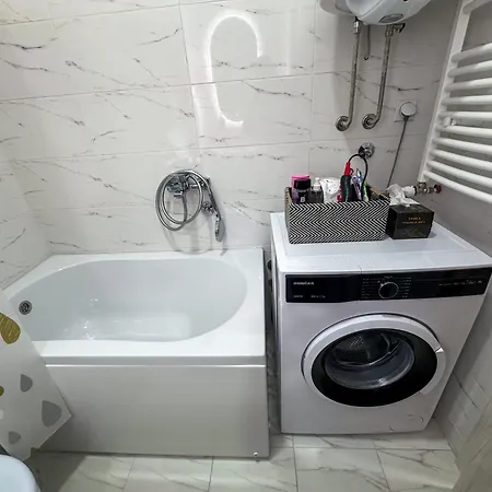 Daire Anastasija I Danka *